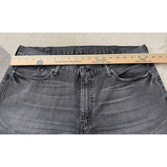 Vintage Levi's 514 Slim Straight Grey Jeans Black Label 38x32 - Picture 3 of 10